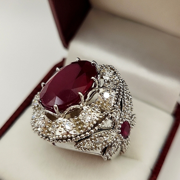 18ct Deep Red Natural Ruby, 2ctw Diamond 14k White Gold Cocktal Ring. - Picture 6 of 11